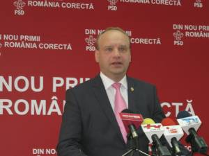 Ovidiu Donțu consideră că șeful statului face „un joc politic abject” pentru a crea un haos legislativ, instituțional, social, național