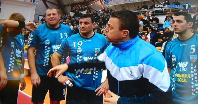 Răzvan Bernicu a încercat să-şi mobilizeze jucătorii, dar oboseala acumulată în primul meci şi-a spus cuvântul