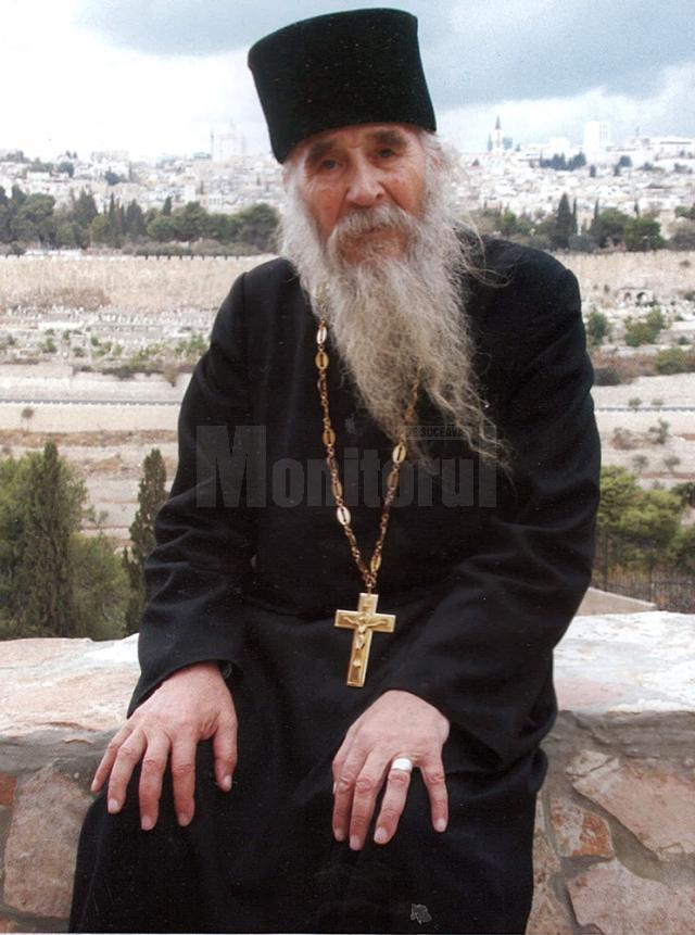 Părintele Daniil Horga, de la Călugăreni, împlineşte astăzi 85 de ani