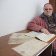 Nicolae Sergiu Coclici cu documentele tatălui său