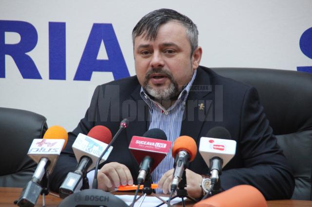 Ioan Balan susţine că cei de la USL vin cu propuneri de proiecte doar pentru a da bine la electorat