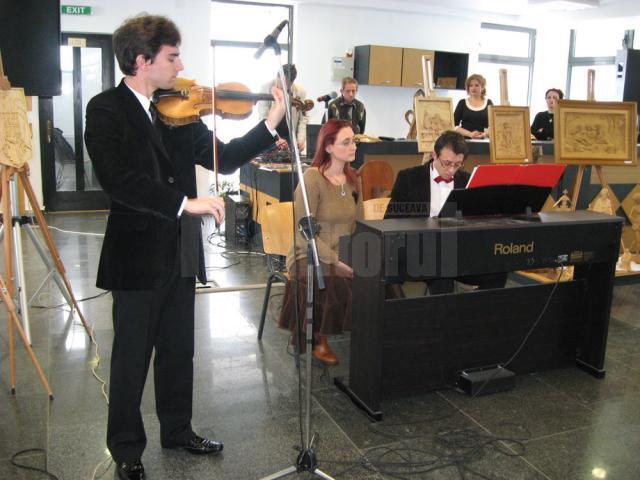 Spectacol susţinut de violonistul Ciprian Mihail Reuţ, acompaniat la pian de prof. Johannes Raimund Onesciuc