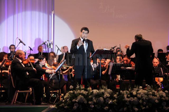 Balul Vienez 2014 i-a avut drept invitaţi pe Orchestra Simfonică din Bucureşti şi contratenorul Cezar Ouatu