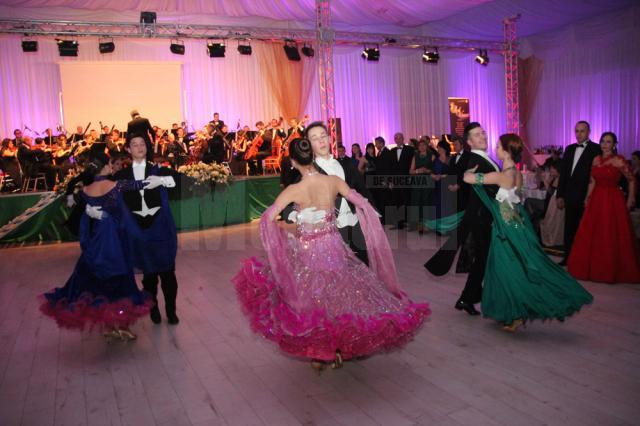 Cea de-a doua ediţie a Balul Vienez de la Suceava a avut loc sâmbătă, 8 februarie