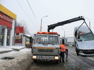 Autoturismul Audi, ridicat de la locul accidentului
