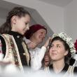 Nuntă simplă, dar plină de semnificaţii, de emoţii, de frumos, de pitoresc, de firesc, de trăire românească. Foto: Codrin ANTON