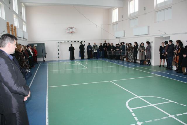 A fost inaugurată sala de sport a Şcolii Gimnaziale „Ion Irimescu” din Fălticeni