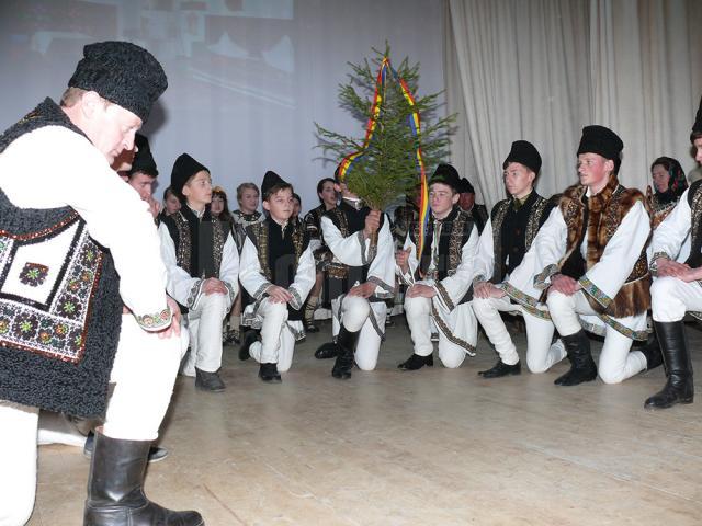 Festivalul Naţional al Ouălor Încondeiate, la Ciocăneşti - “Satul cultural al României” 2014