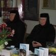 În Sala de Artă „Elena Greculesi” a bibliotecii sucevene, a avut loc lansarea cărţii „Mănunchi de gânduri”, a monahiei scriitoare Elena Simionovici