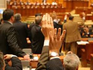 Parlamentul a votat în majoritate al treilea Guvern Ponta