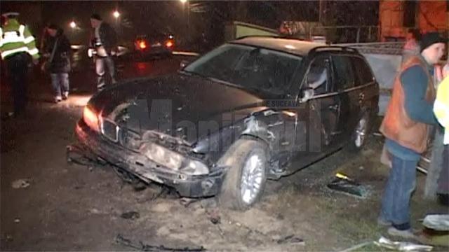 Accident rutier la Plopeni, provocat de un şofer fugar care a distrus un gard