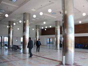 Aerogara Aeroportului „Ştefan cel Mare” a fost modernizată cu fonduri de la Consiliul Judeţean