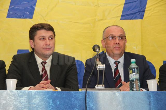 Mihai Ţurcanu, alături de deputatul Ştefan Alexandru Băişanu