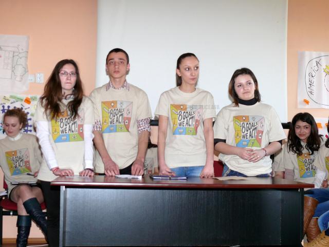 Exerciţiu de democraţie dedicat tinerilor fălticeneni