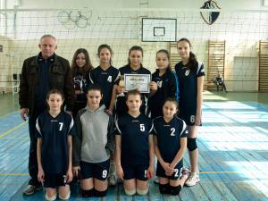 Echipa Şcolii „Miron Costin” Suceava a avut o comportare meritorie la etapa de zonă