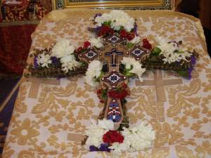 Sfânta Cruce - semn creştin, distinct şi distinctiv