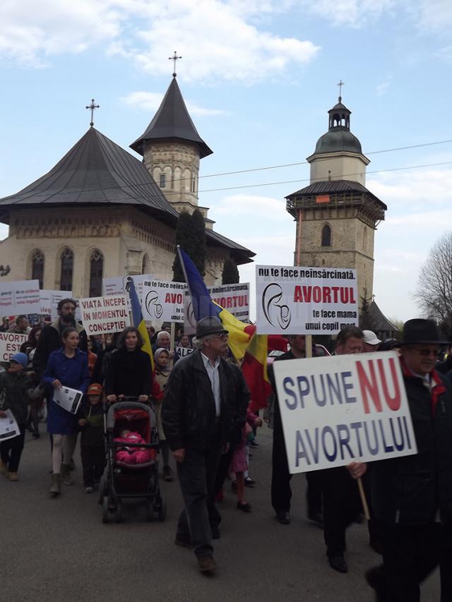 Aproape 200 de suceveni au participat la „Marşul pentru viaţă”, miting anti-avort