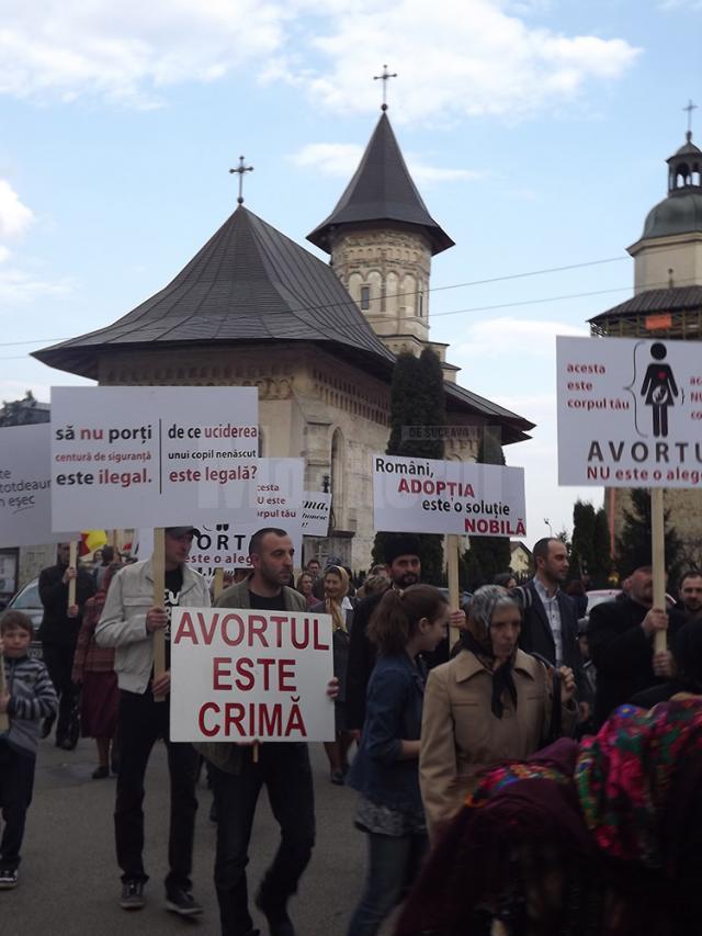 Aproape 200 de suceveni au participat la „Marşul pentru viaţă”, miting anti-avort