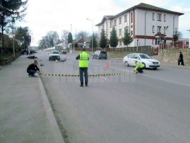 Impactul motocicletei cu maşina i-a fost fatal tânărului de 25 de ani. Foto: CRONICA de FĂLTICENI