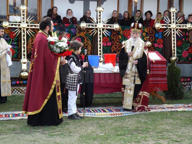 Slujbă de sfinţire la Parohia Dărmăneşti II Sf. Ilie