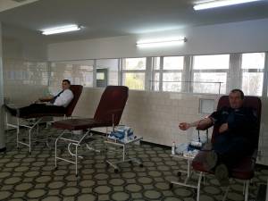 30 de angajaţi ai IPJ Suceava au donat sânge de Ziua Poliţiei Române