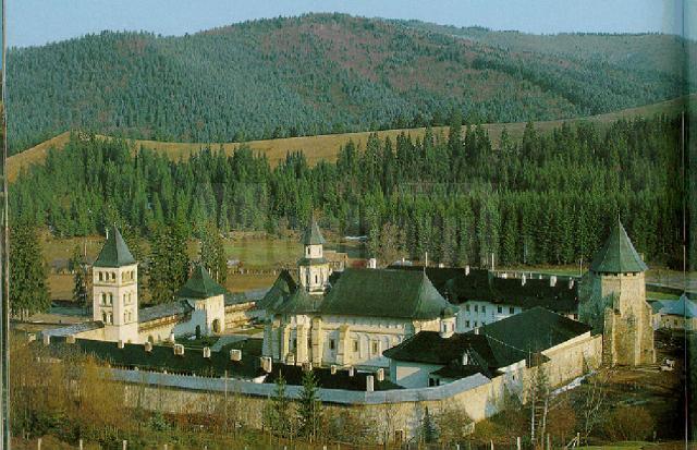 Mănăstirea Putna a primit o finanţare europeană de 3,15 milioane de euro, pentru lucrări de restaurare, modernizare şi conservare