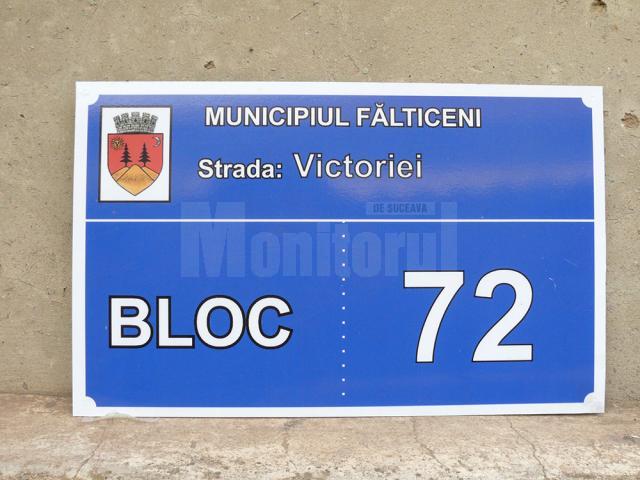 Plăcuțe indicatoare pentru scările de bloc din municipiul Fălticeni