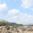 Zeci de tone de gunoi, de „strajă” lângă râul Suceava, în Vicovu de Sus