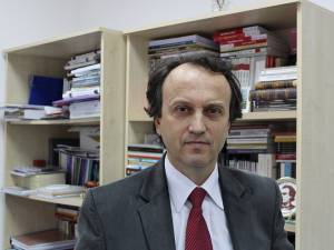 Prof. univ. dr. Mircea Diaconu