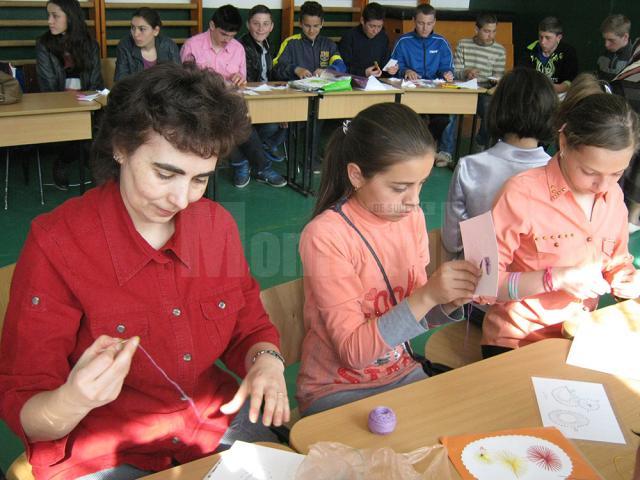 Acţiuni atractive desfăşurate la Şcoala „Dimitrie Păcurariu” din Şcheia, în colaborare cu Palatul Copiilor