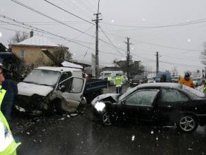 Maşinile implicate în accident