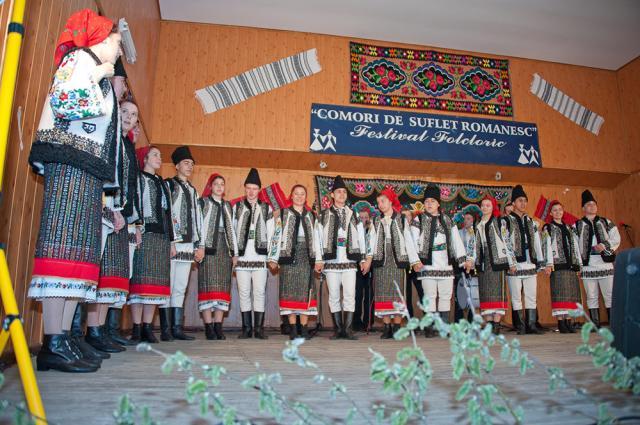 Laureaţii fazei zonale Suceava a Festivalului „Comori de suflet românesc”