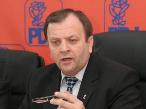 Gheorghe Flutur le cere sucevenilor să vină la vot la alegerile europarlamentare şi să pună ștampila pe candidații PDL
