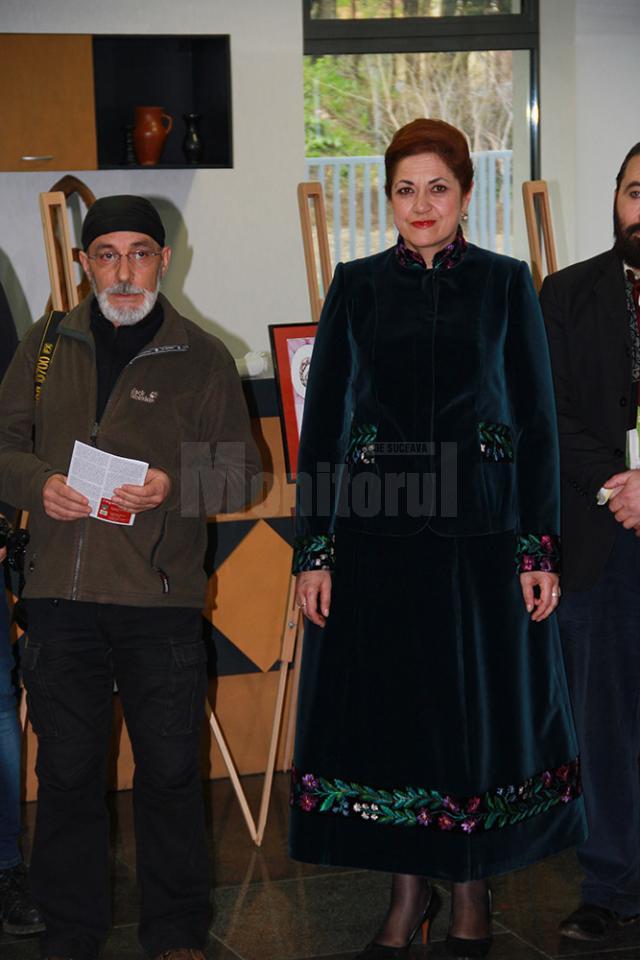 Miniaturi bucovinene - Expoziţia „Oul încondeiat, prima carte religioasă a omenirii”