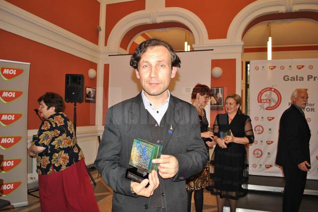 Alături de ceilalţi 9 profesori premiaţi, Romeo Bolohan a fost recompensat cu un premiu în valoare de 8.000 de lei