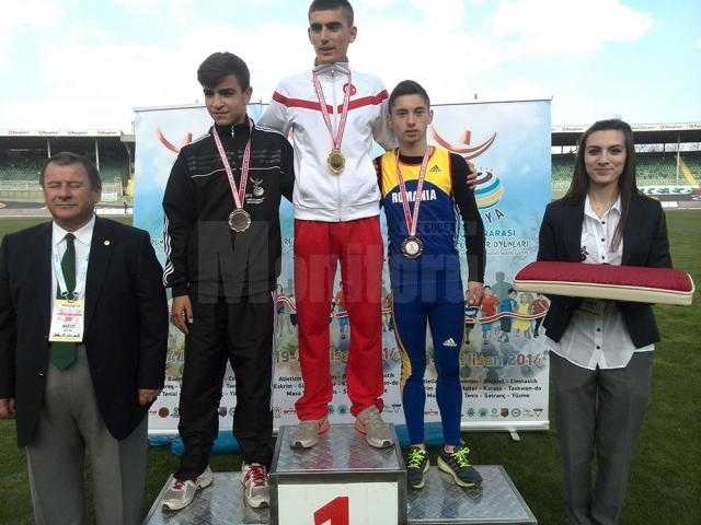 Daniel Mihăescu (în tricou cu România) a obţinut un rezultat foarte bun în Turcia