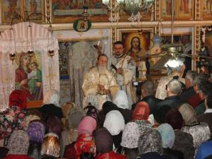 Sfânta Liturghie la Catedrala „Învierea Domnului” din Fălticeni