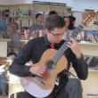 Dan Alexandru Arhire susţine un concert de chitară, astăzi, la Biblioteca Bucovinei