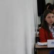 Participanţii la dezbateri, în aula Colegiului „A.T. Laurian” din Botoşani