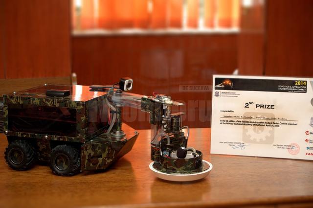 Un robot realizat de masteranzi ai Universității Suceava s-a clasat pe podiumul unei competiții naționale