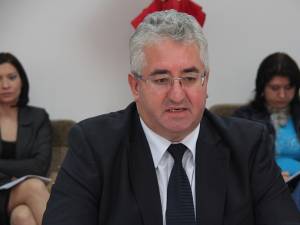 Ion Lungu: „Avem o mulţime de reclamaţii de pe strada Aurel Vlaicu, că apare din nou problema prafului”