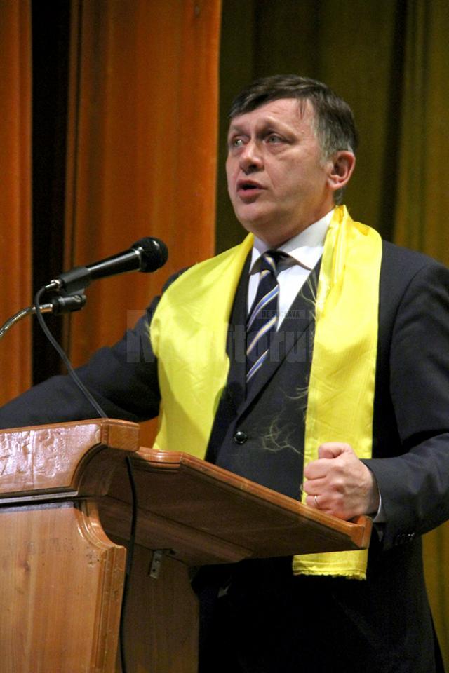 Crin Antonescu: „Pentru PNL o parte a ţării ca Bucovina este vitală”