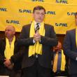 Crin Antonescu şi candidatul din zona Moldova a PNL pentru alegerile europarlamentare, Mihai Ţurcanu