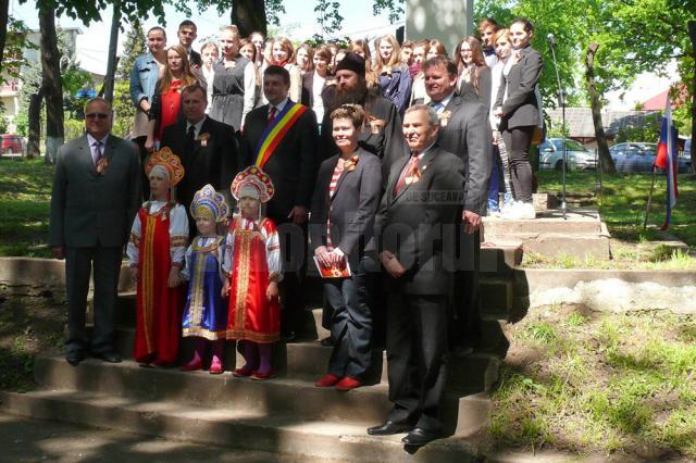 „9 Mai – Ziua Victoriei”, marcată la Cimitirul ostaşilor sovietici