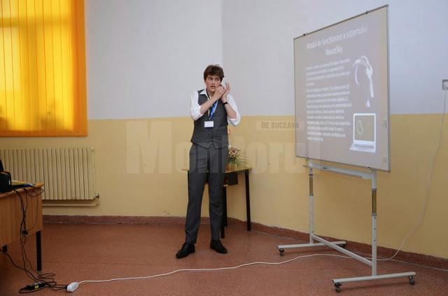Ștefan Dascălu, în timpul prezentării lucrării „Atenţia – mecanism de integrare a organismului în mediu”