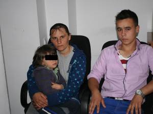 Aurica Bodnărescu şi Andrei Vasile Lavric, fiul lui Lavric cu Nicoleta, una din surorile dispărute