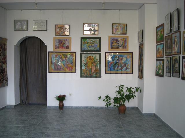 „Armonii imaginare”, la Galeria de Artă „Ion Irimescu” Suceava