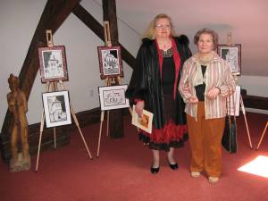Lucia Puşcaşu şi Ludmila Toma la expoziţia „Interferenţe etnice bucovinene”