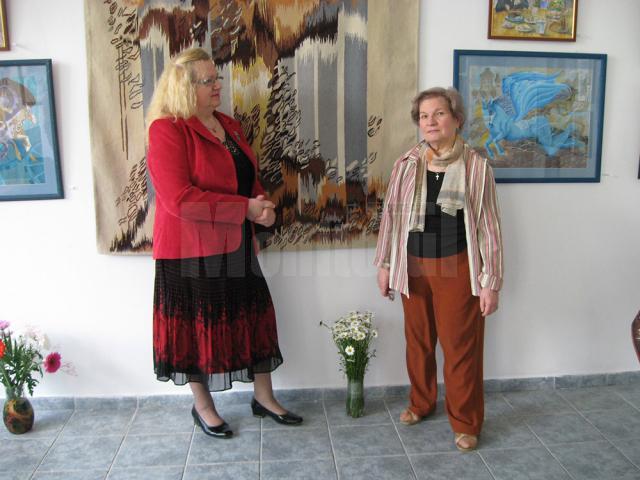 Lucia Puşcaşu şi Ludmila Toma la expoziţia Armonii imaginare
