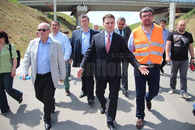 Şova somează constructorul şoselei de centură a Sucevei să finalizeze lucrarea în iulie